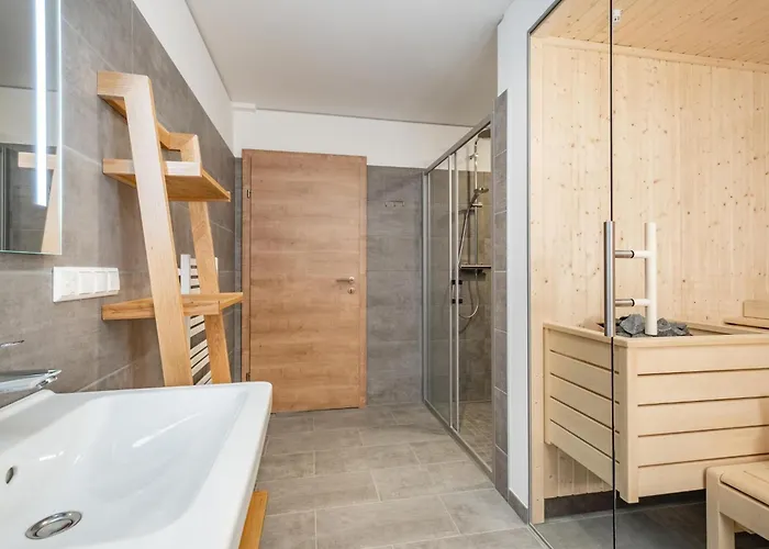 Steier Huette Donnersbachwald