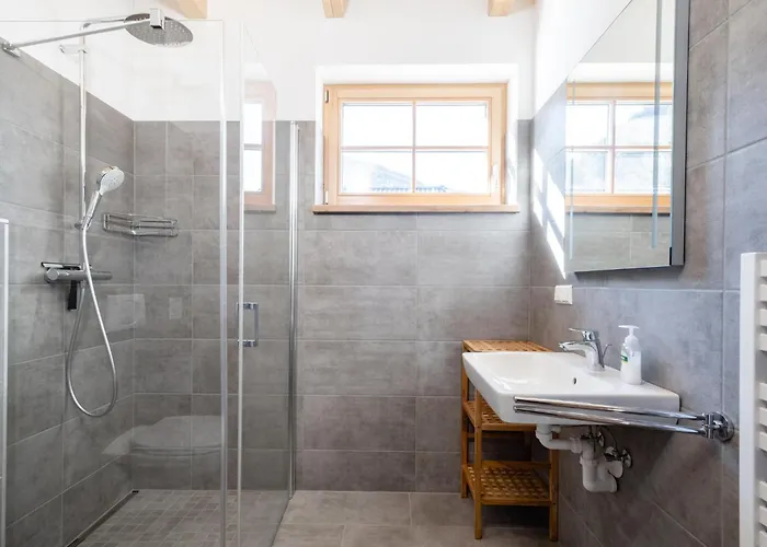 Steier Huette Donnersbachwald